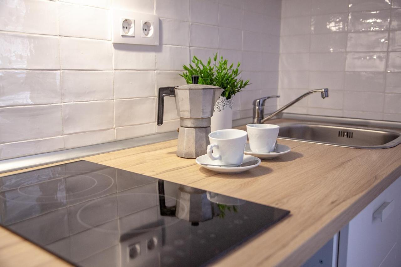 Apartamento Luminoso Y Acogedor En Sevilla. A/C. Bagian luar foto