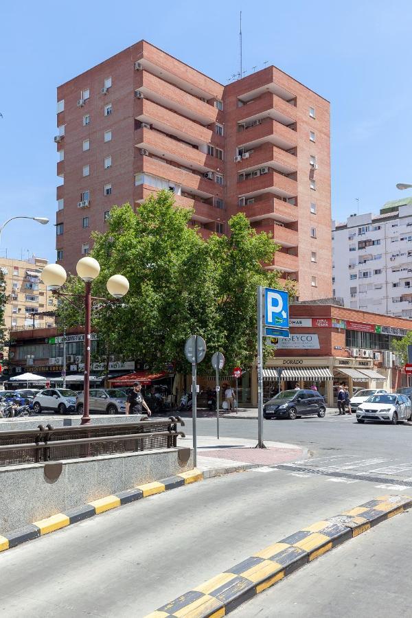 Apartamento Luminoso Y Acogedor En Sevilla. A/C. Bagian luar foto
