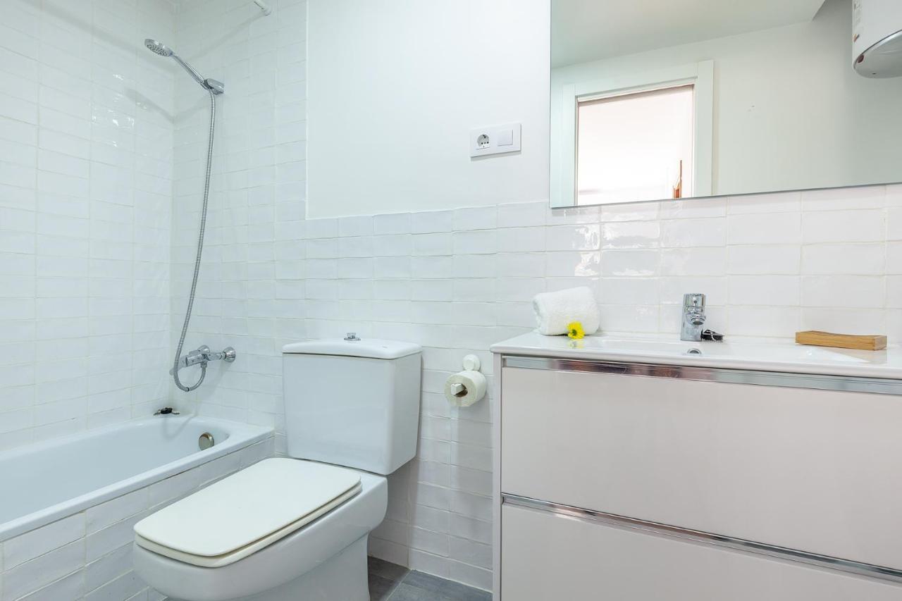 Apartamento Luminoso Y Acogedor En Sevilla. A/C. Bagian luar foto