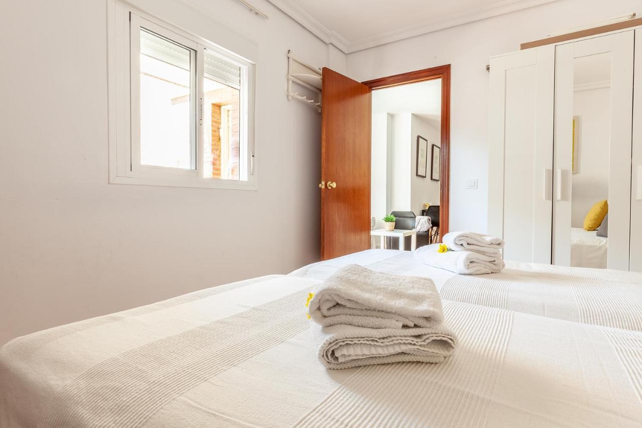 Apartamento Luminoso Y Acogedor En Sevilla. A/C. Bagian luar foto